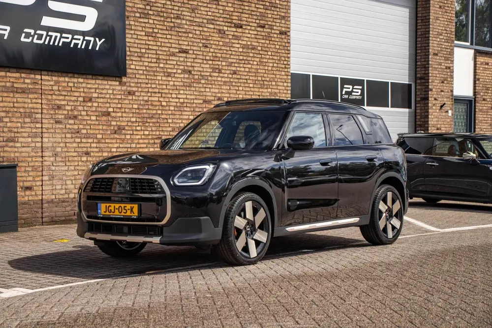 Mini Countryman 1.5 C Favoured XL uit 2024, foto 2