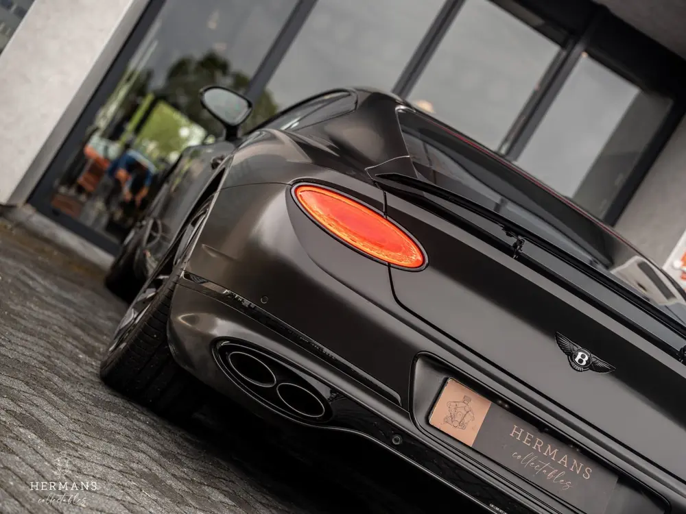 Bentley Continental 4.0 V8 / Massage / Adaptive / Perfect uit 2021, foto 11