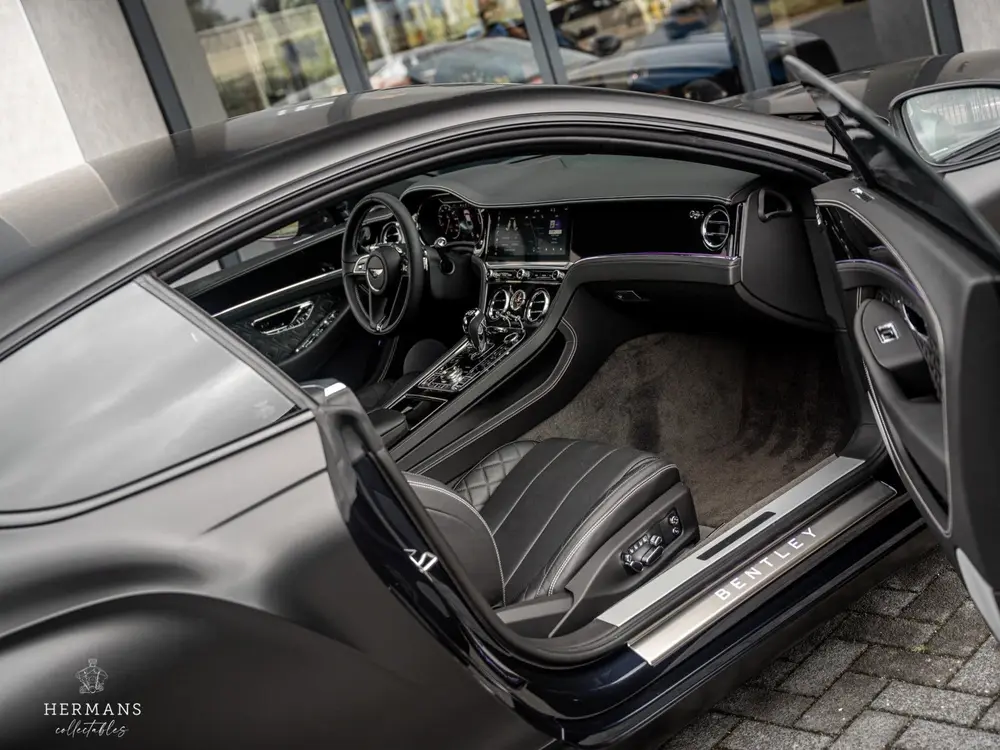 Bentley Continental 4.0 V8 / Massage / Adaptive / Perfect uit 2021, foto 8