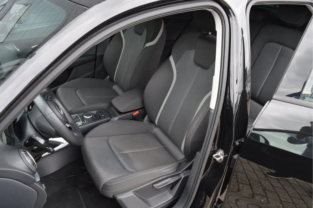Audi Q2 35 TFSI CoD uit 2019, foto 9