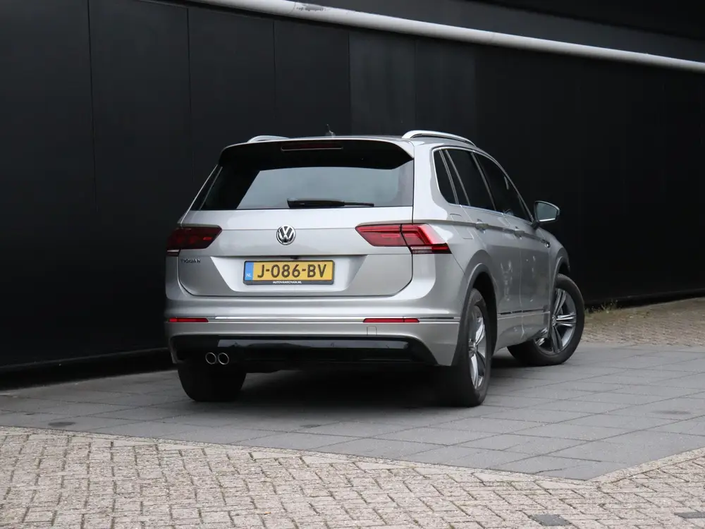 Volkswagen Tiguan 1.5 TSI R-LINE | CAMERA | ADAPT. CRUISE | uit 2020, foto 3