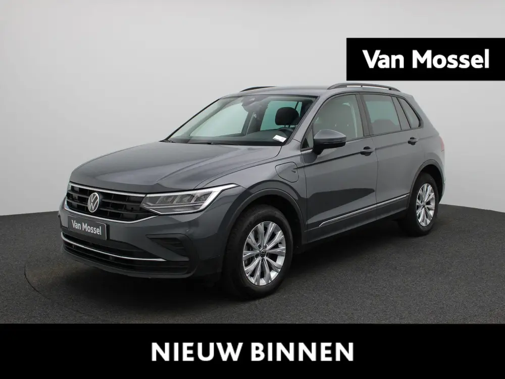 Volkswagen Tiguan 1.4 TSI eHybrid Life | Automaat | Trekhaak uit 2022