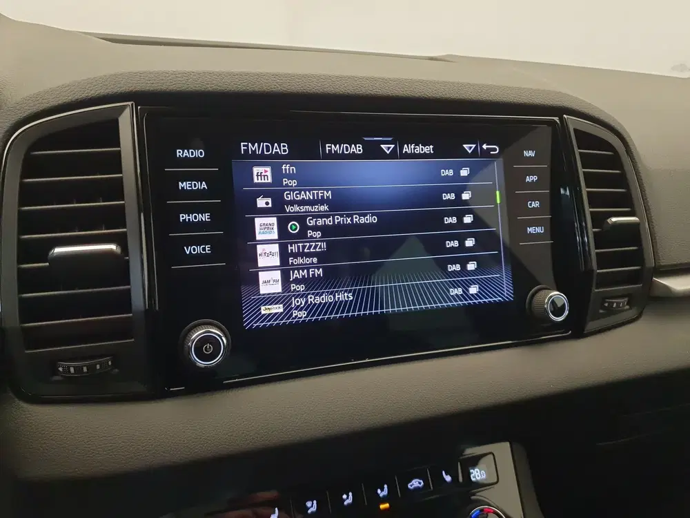 Skoda Karoq 1.5 TSI 150pk DSG uit 2025, foto 14