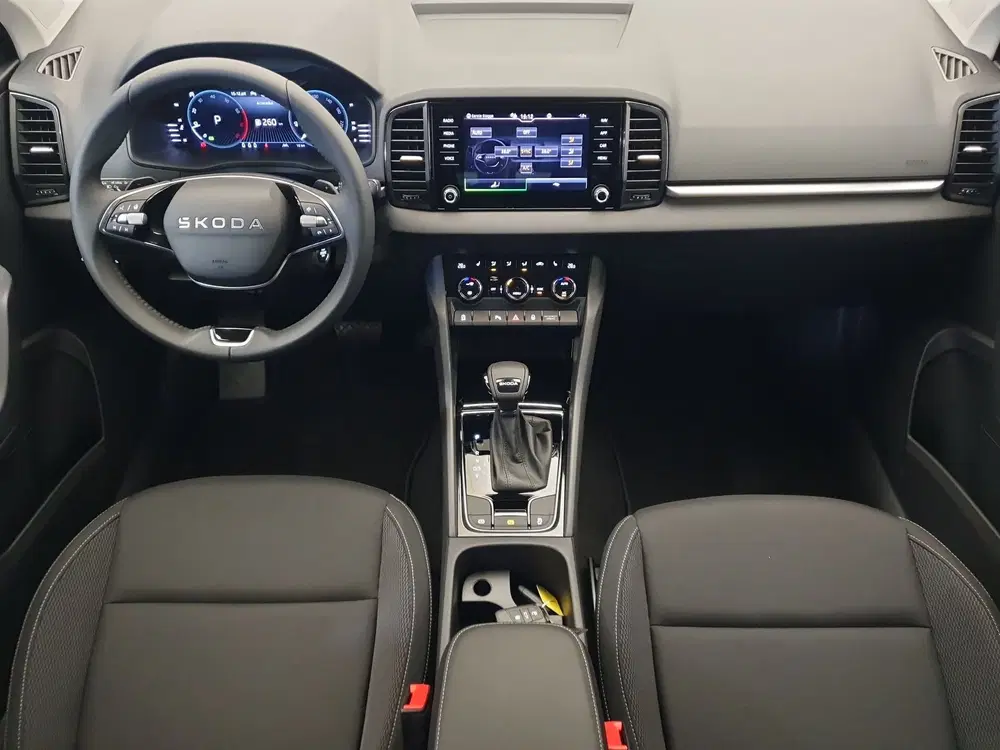 Skoda Karoq 1.5 TSI 150pk DSG uit 2025, foto 2