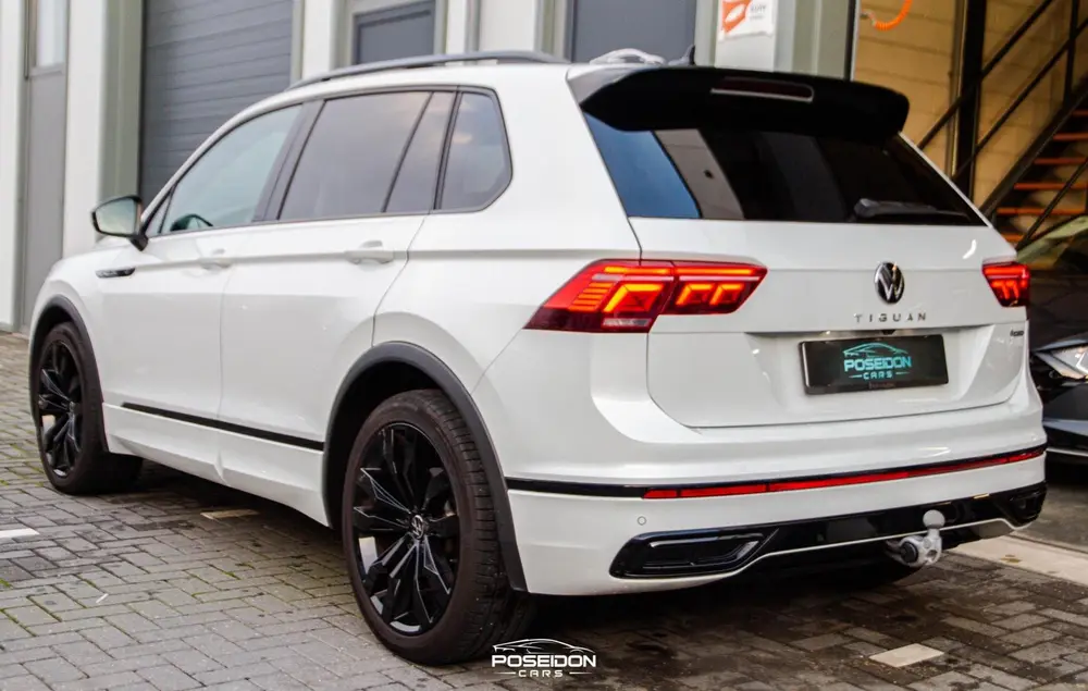 Volkswagen Tiguan 2.0 TSI 4Motion R-LINE | PANORAMADAK | 360 uit 2023, foto 4