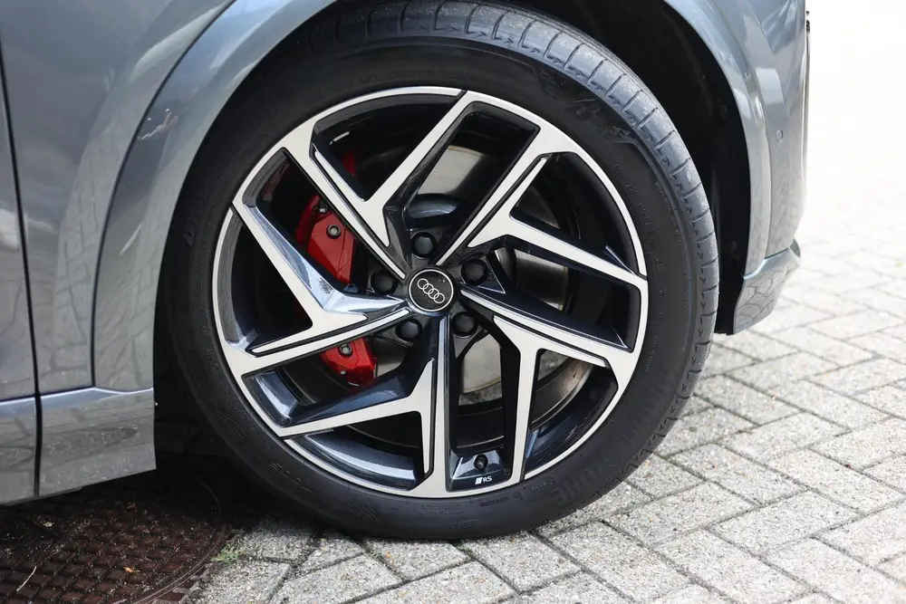 Audi Q6 e-tron SQ6 quattro uit 2025, foto 2