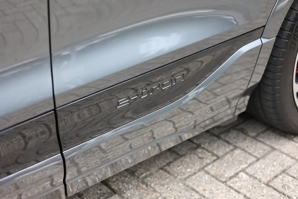 Audi Q6 e-tron SQ6 quattro uit 2025, foto 9