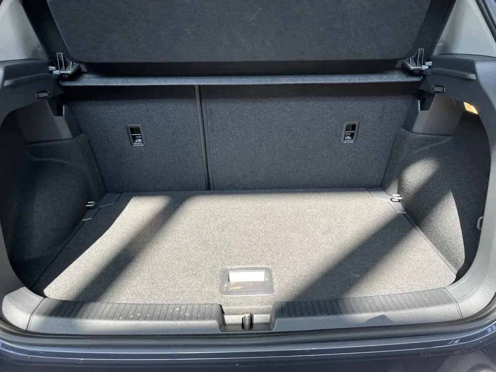 Volkswagen T-Cross 1.0 TSI Life Edition Climate Control | St uit 2025, foto 4