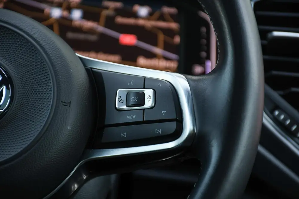 Volkswagen T-Roc 1.5 TSI Sport Business 3X R-line Pano Virtu uit 2019, foto 10