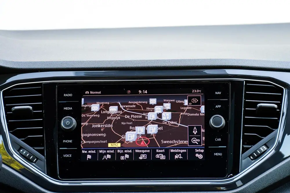 Volkswagen T-Roc 1.5 TSI Sport Business 3X R-line Pano Virtu uit 2019, foto 17