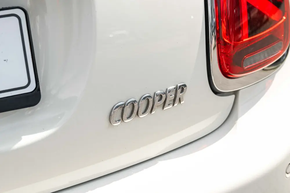 Mini Hatchback Cooper Chili Automaat uit 2019, foto 17