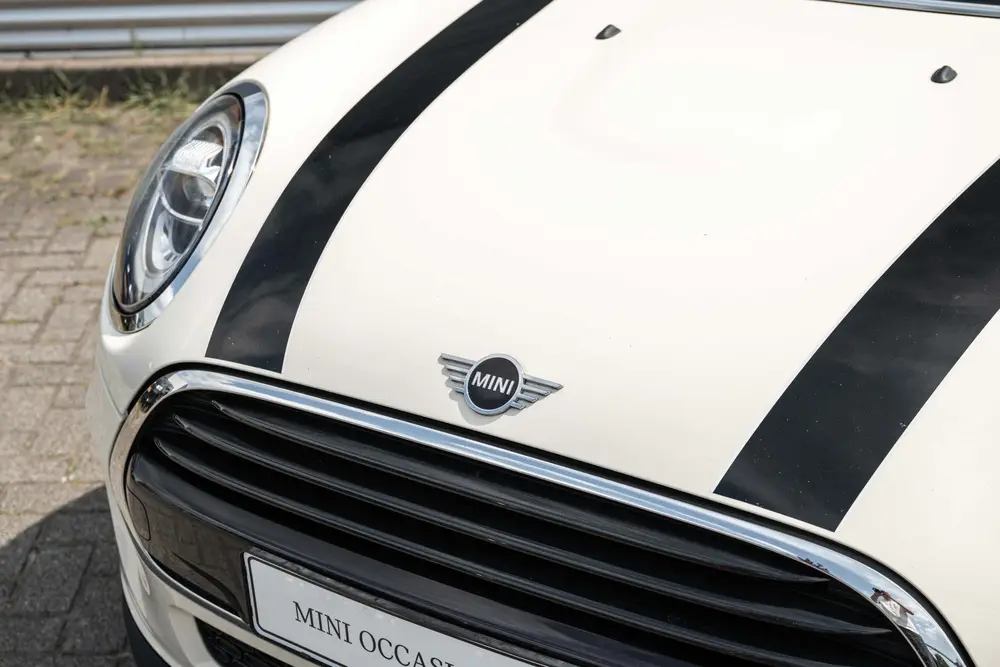 Mini Hatchback Cooper Chili Automaat uit 2019, foto 6