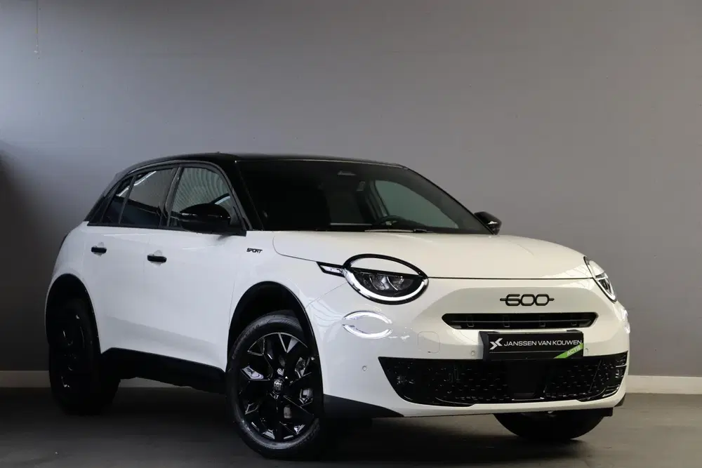 Fiat 600e Sport 54 kWh Navi uit 2026, foto 2
