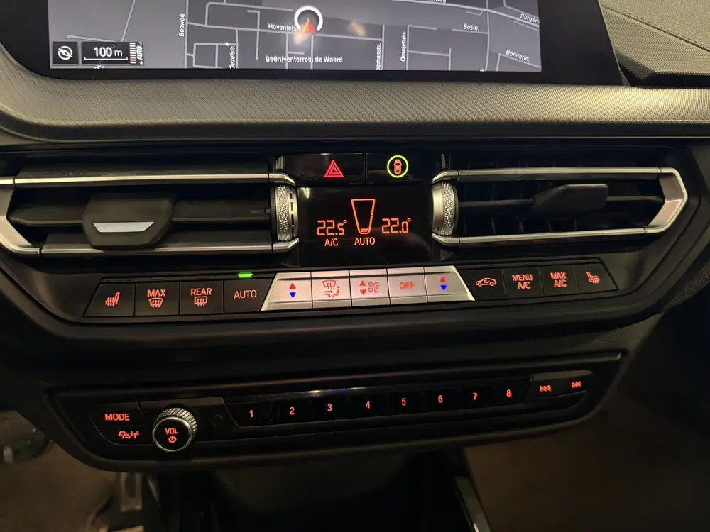 BMW 2-serie 2 Serie Gran Coupé 218i M Sport Shadow Pan uit 2022, foto 12