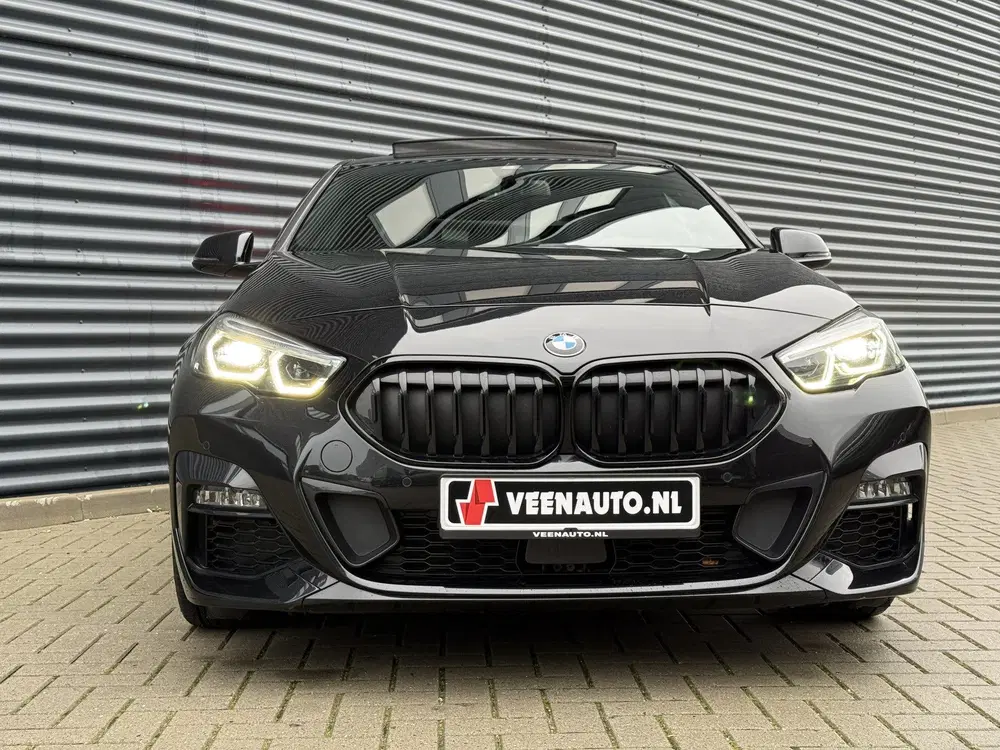 BMW 2-serie 2 Serie Gran Coupé 218i M Sport Shadow Pan uit 2022, foto 2