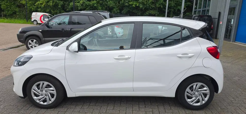 Hyundai i10 1.0 AUTOMAAT Airco Cruise Bleutooth Lane a uit 2022, foto 2