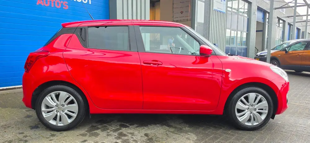 Suzuki Swift 1.2 90PK Airco Camera Carplay® 1ste eigenaar L uit 2019, foto 3