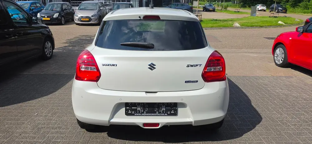 Suzuki Swift 1.2 83PK Full options Acc Clima Dealer OH uit 2021, foto 10