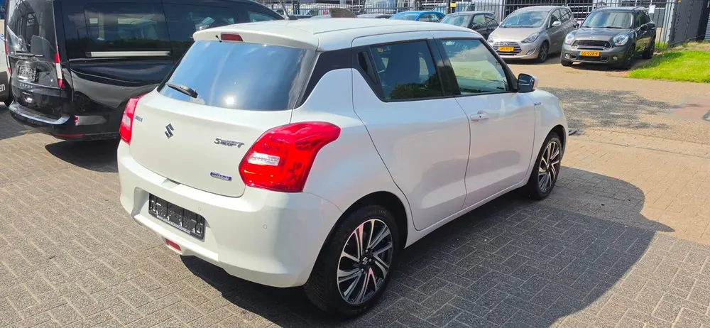 Suzuki Swift 1.2 83PK Full options Acc Clima Dealer OH uit 2021, foto 12
