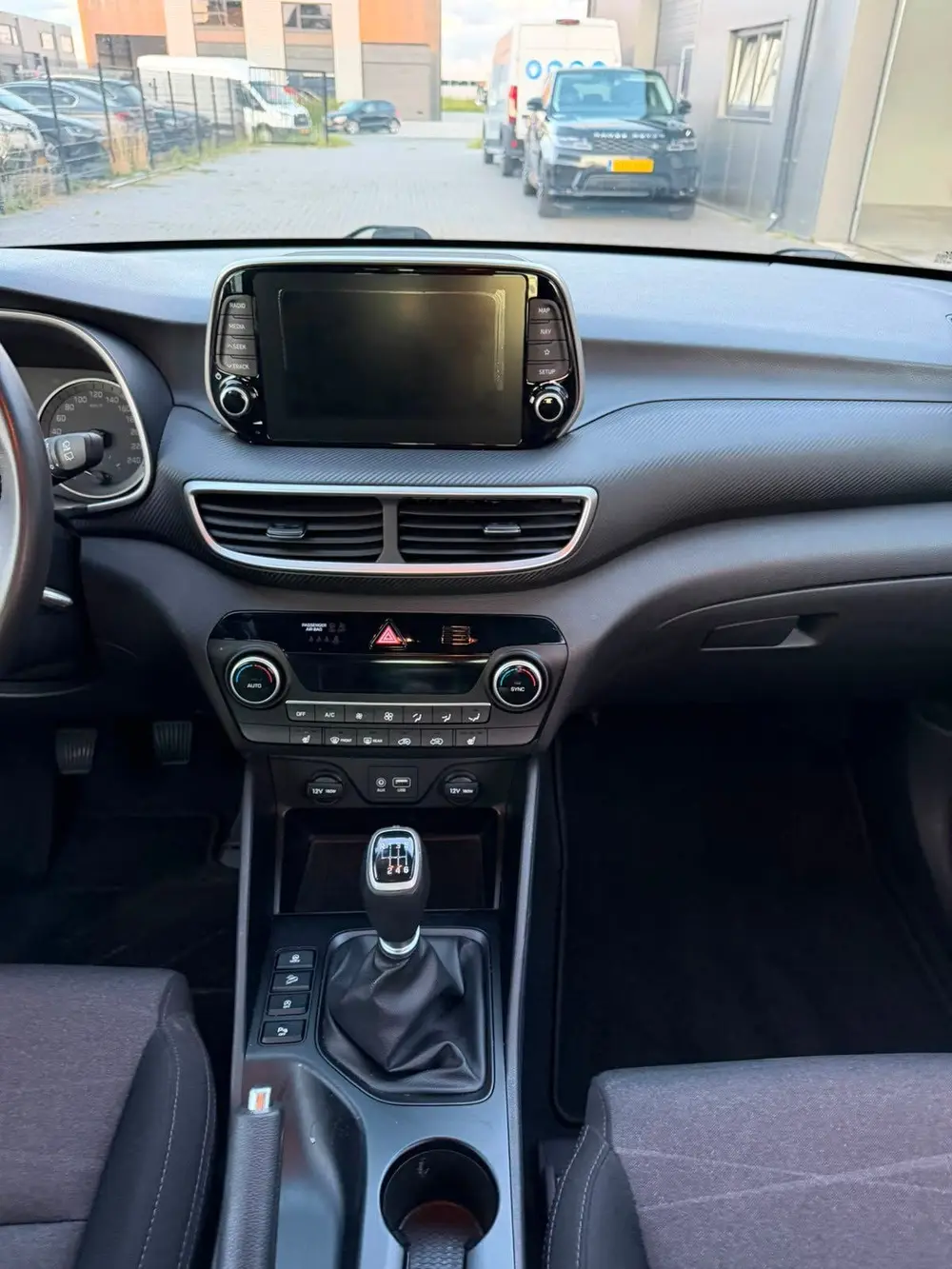 Hyundai Tucson 1.6 GDi 132pk 2019 Grijs uit 2019, foto 18