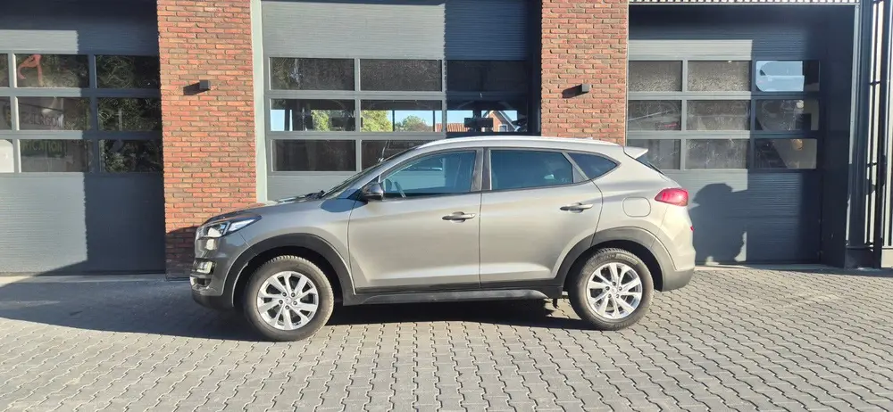 Hyundai Tucson 1.6 GDi 132pk 2019 Grijs uit 2019, foto 4