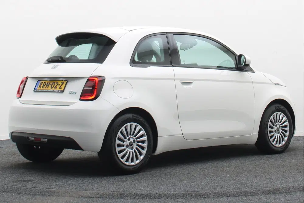 Fiat 500e Icon 42 kWh Virtual Cockpit uit 2023, foto 17