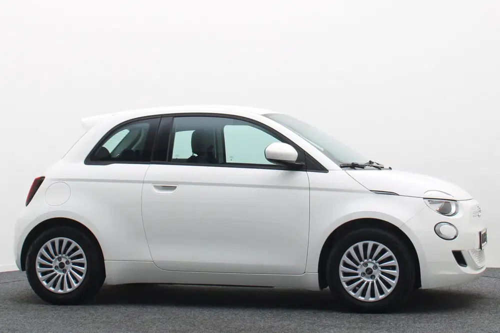 Fiat 500e Icon 42 kWh Virtual Cockpit uit 2023, foto 18
