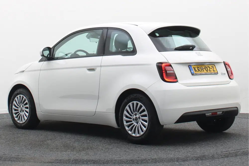 Fiat 500e Icon 42 kWh Virtual Cockpit uit 2023, foto 3