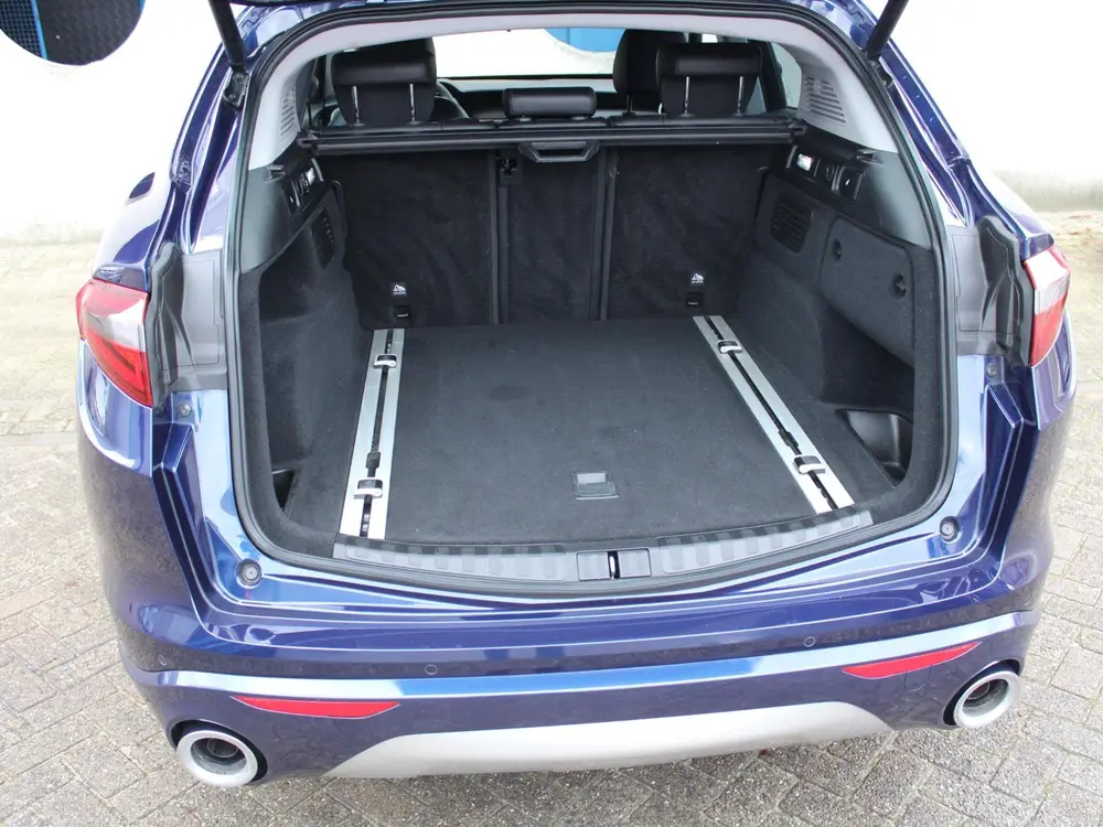 Alfa Romeo Stelvio 2.2d Super | STOELVERWARMING | LEDEREN BE uit 2019, foto 5
