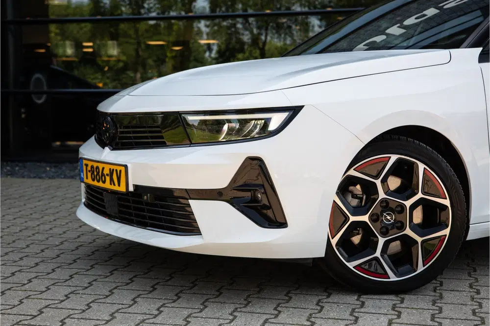Opel Astra 1.6 Hybrid GS Line uit 2022, foto 7