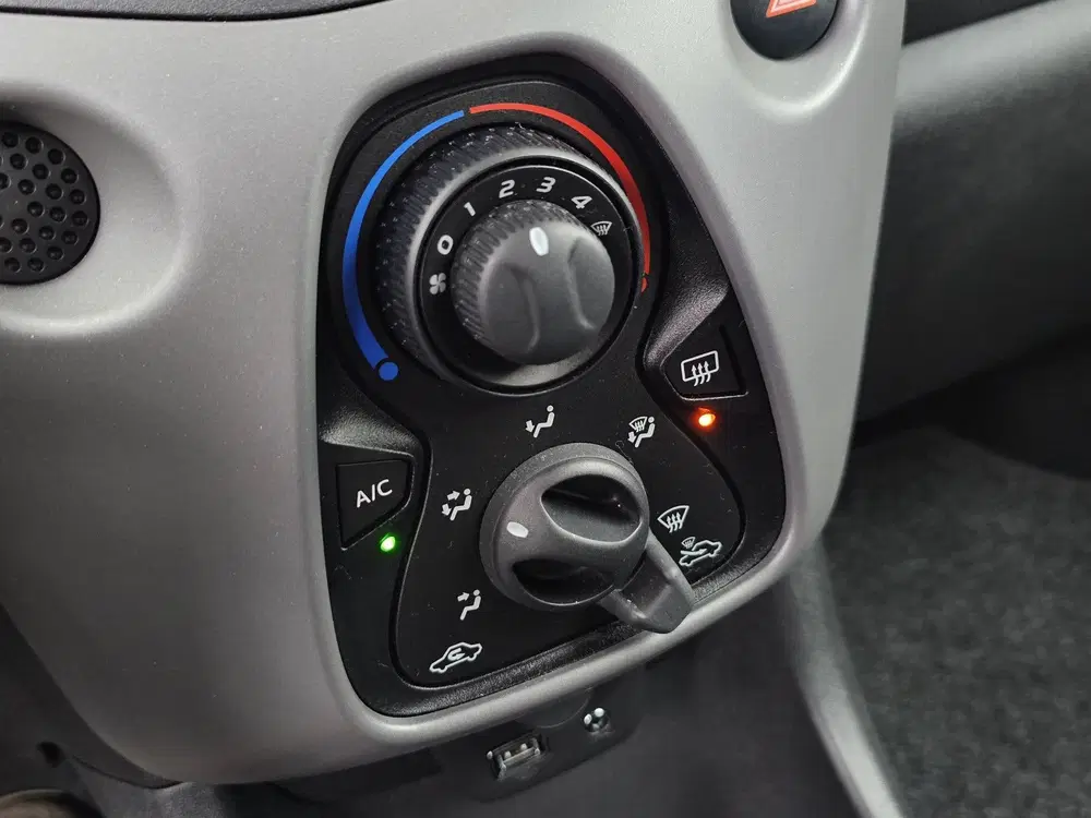 Peugeot 108 1.0 e-VTi AUT 18dkm NAP APK 8-2027 SUMMER uit 2019, foto 18