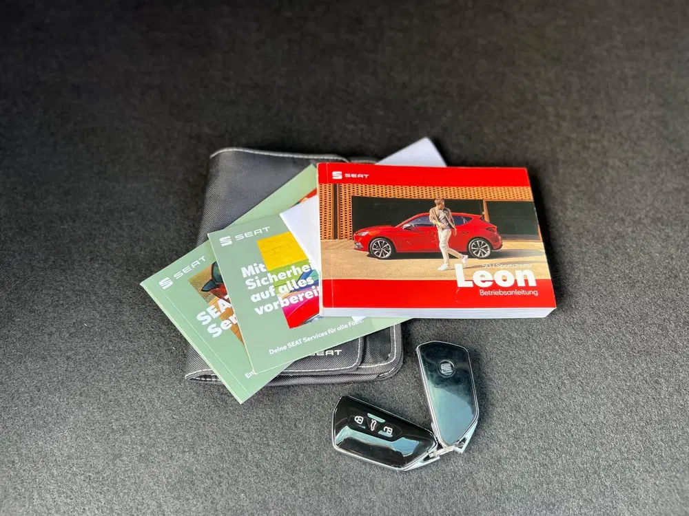 SEAT Leon 1.5 eTSI FR Business Intense uit 2023, foto 20