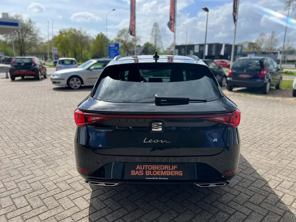 SEAT Leon 1.5 eTSI FR Business Intense uit 2023, foto 5