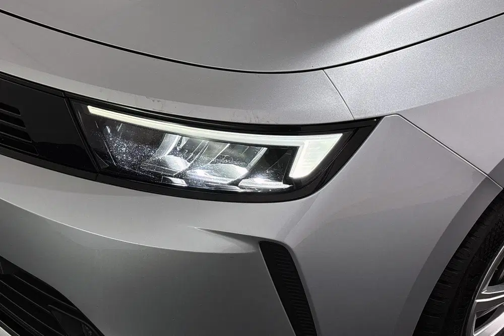 Opel Astra 1.2 Edition uit 2023, foto 17