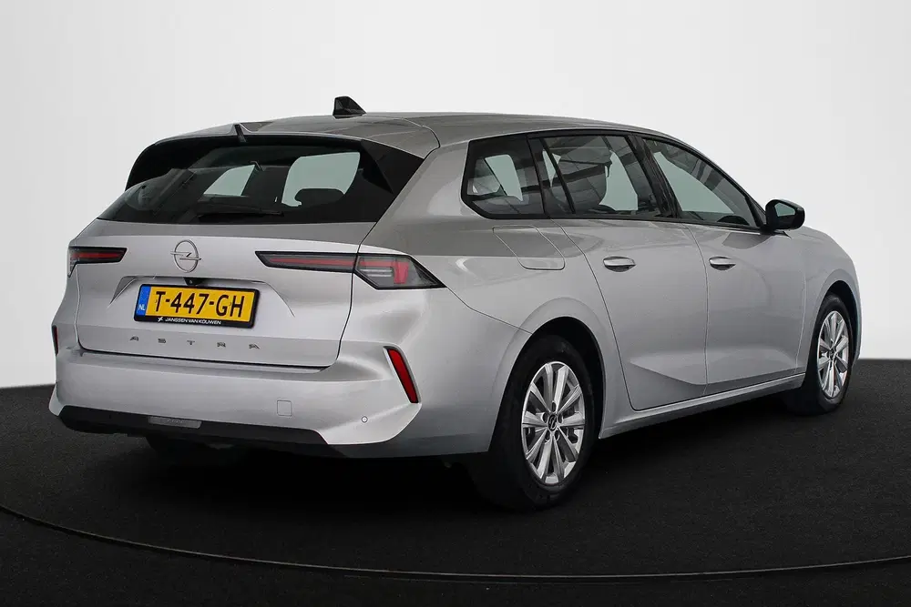 Opel Astra 1.2 Edition uit 2023, foto 3