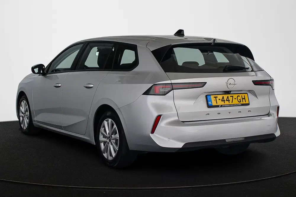 Opel Astra 1.2 Edition uit 2023, foto 4