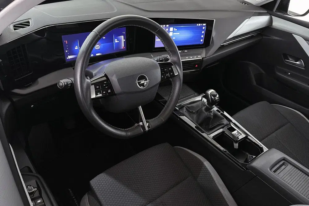 Opel Astra 1.2 Edition uit 2023, foto 5