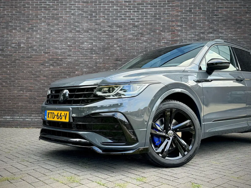 Volkswagen Tiguan R-line BLACK STYLE | E-HYBRID | 245PK | PA uit 2023, foto 16