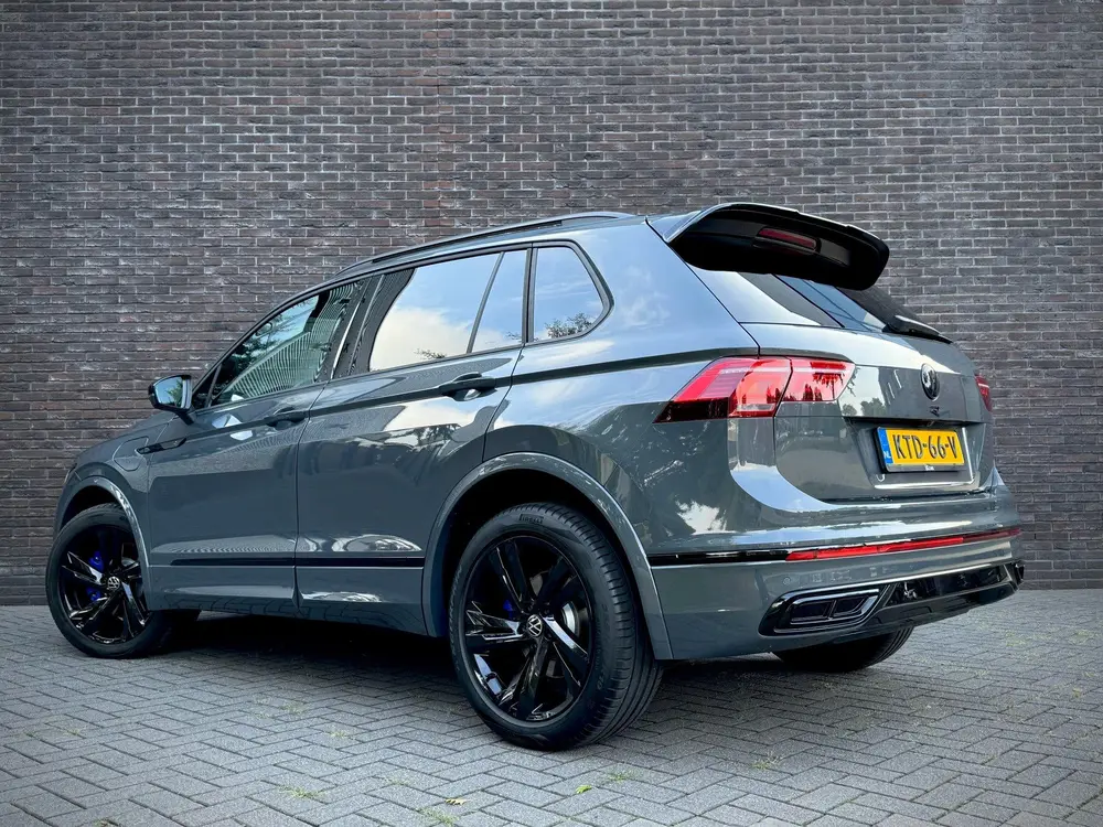 Volkswagen Tiguan R-line BLACK STYLE | E-HYBRID | 245PK | PA uit 2023, foto 3