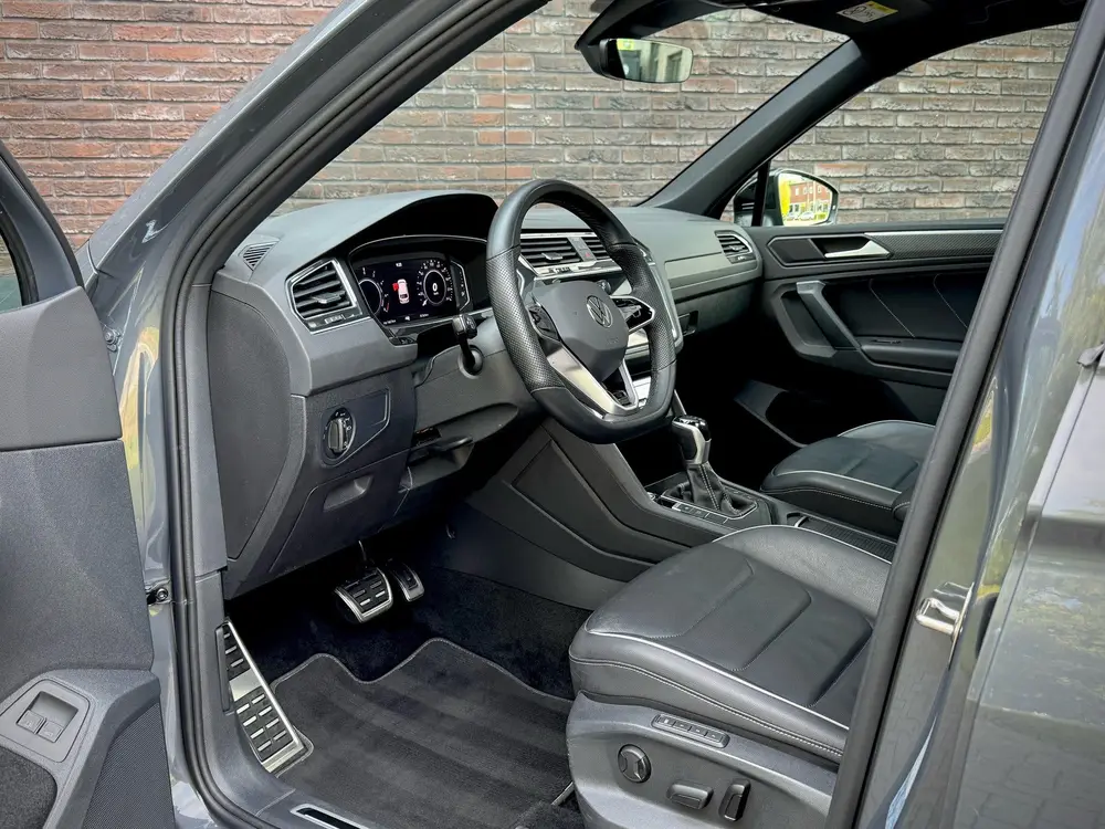 Volkswagen Tiguan R-line BLACK STYLE | E-HYBRID | 245PK | PA uit 2023, foto 7