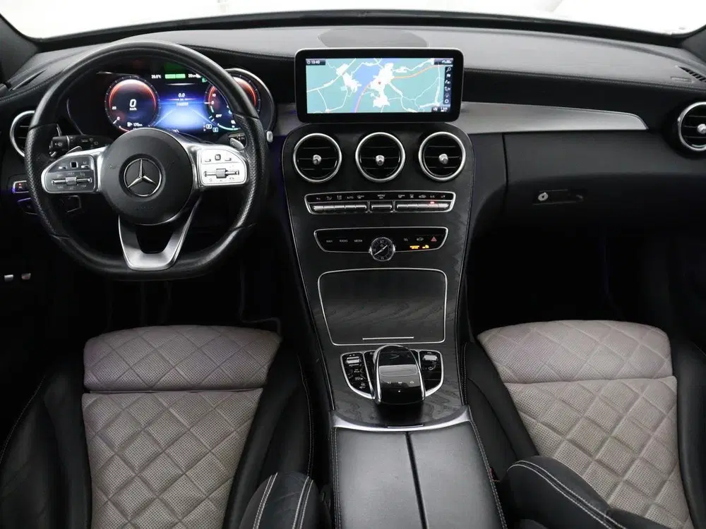 Mercedes-Benz C-Klasse 300e Avantgarde uit 2020, foto 8
