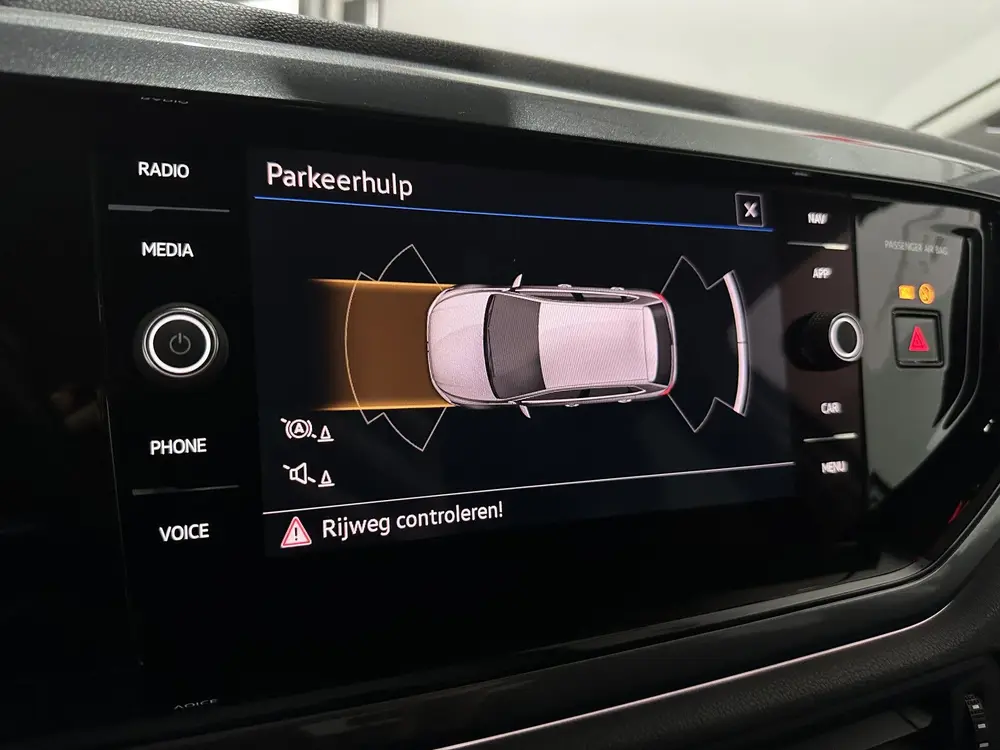 Volkswagen Polo 1.0 TSI - Navi / Bluetooth / Parksens. uit 2021, foto 17