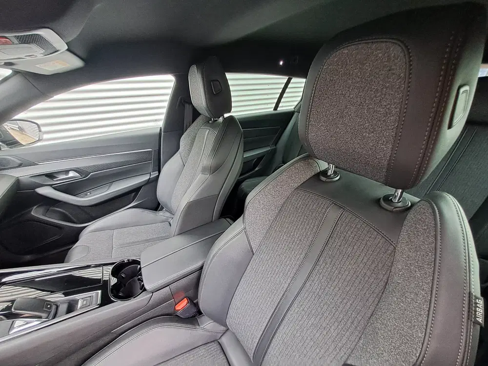 Peugeot 508 1.2 PureTech Allure Pack Business AUTOMAAT uit 2023, foto 12