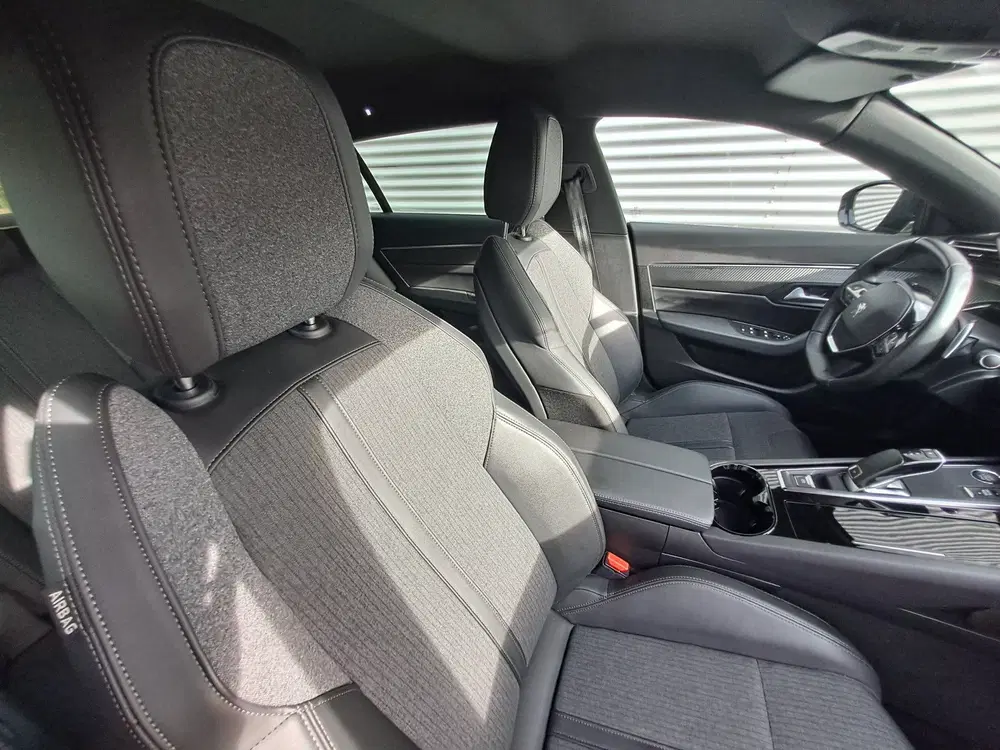Peugeot 508 1.2 PureTech Allure Pack Business AUTOMAAT uit 2023, foto 16