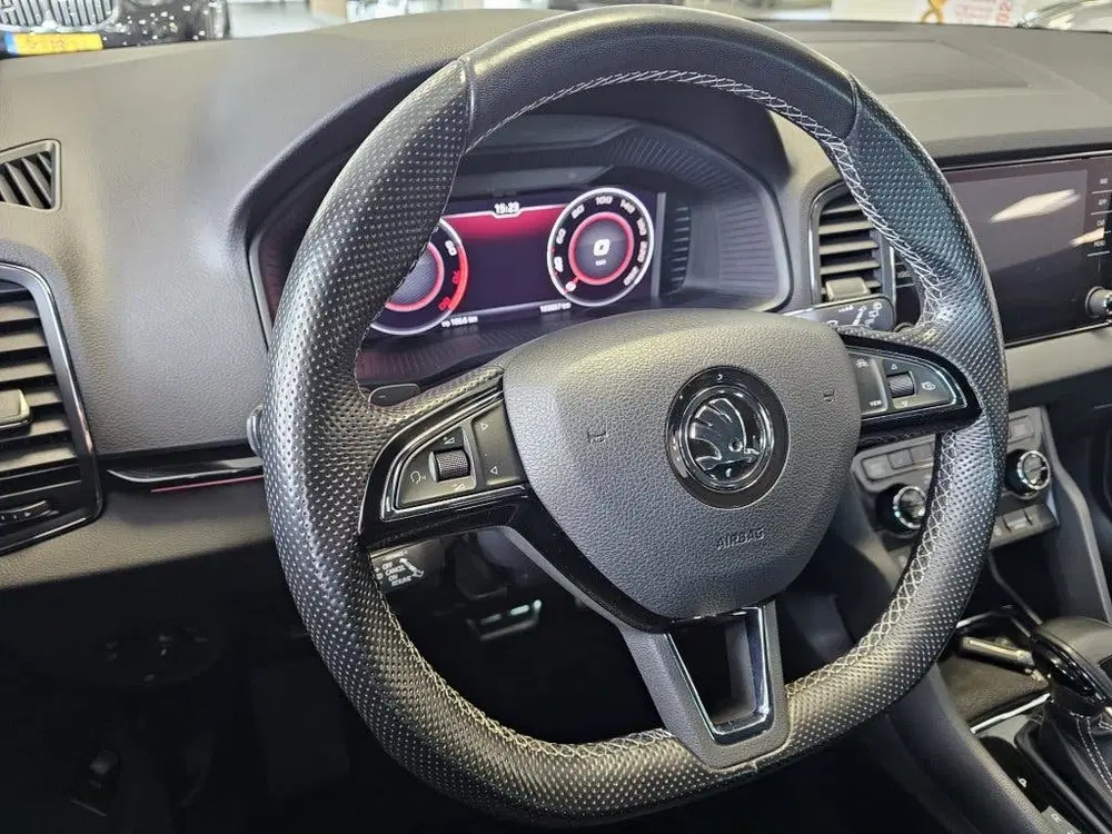 Skoda Karoq 1.5 TSI ACT Sportline Business uit 2020, foto 18