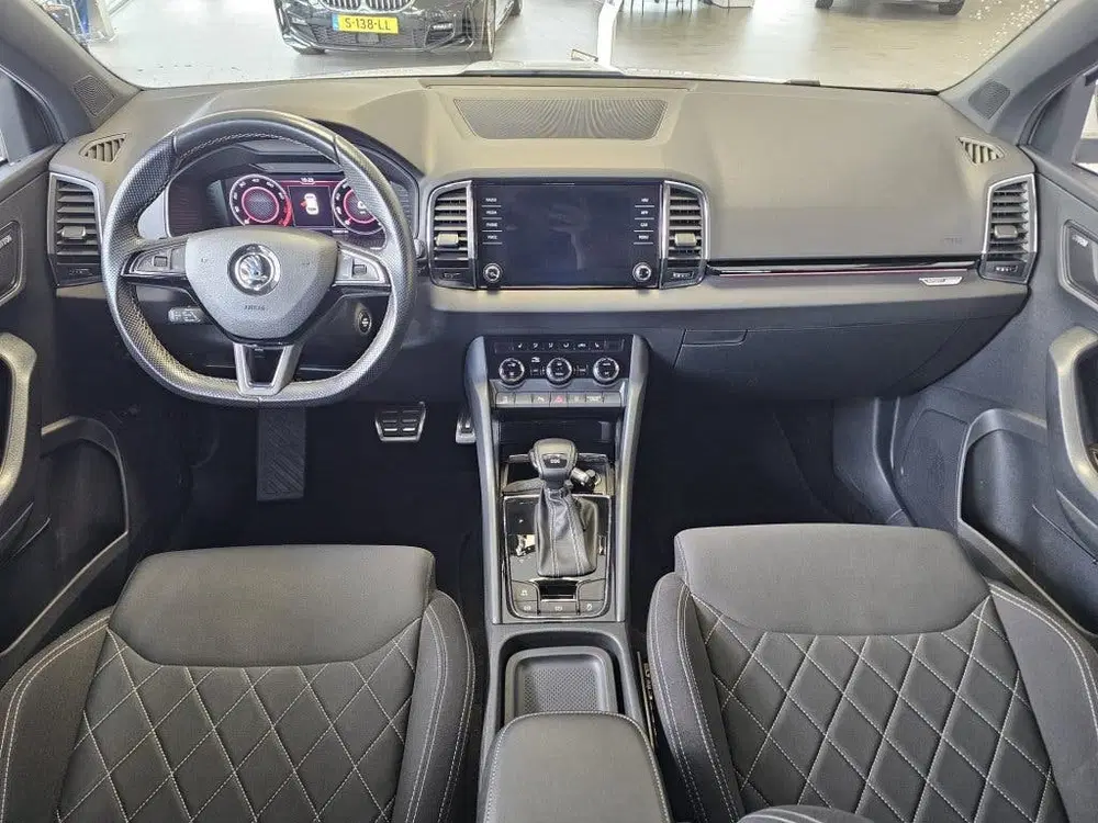 Skoda Karoq 1.5 TSI ACT Sportline Business uit 2020, foto 4
