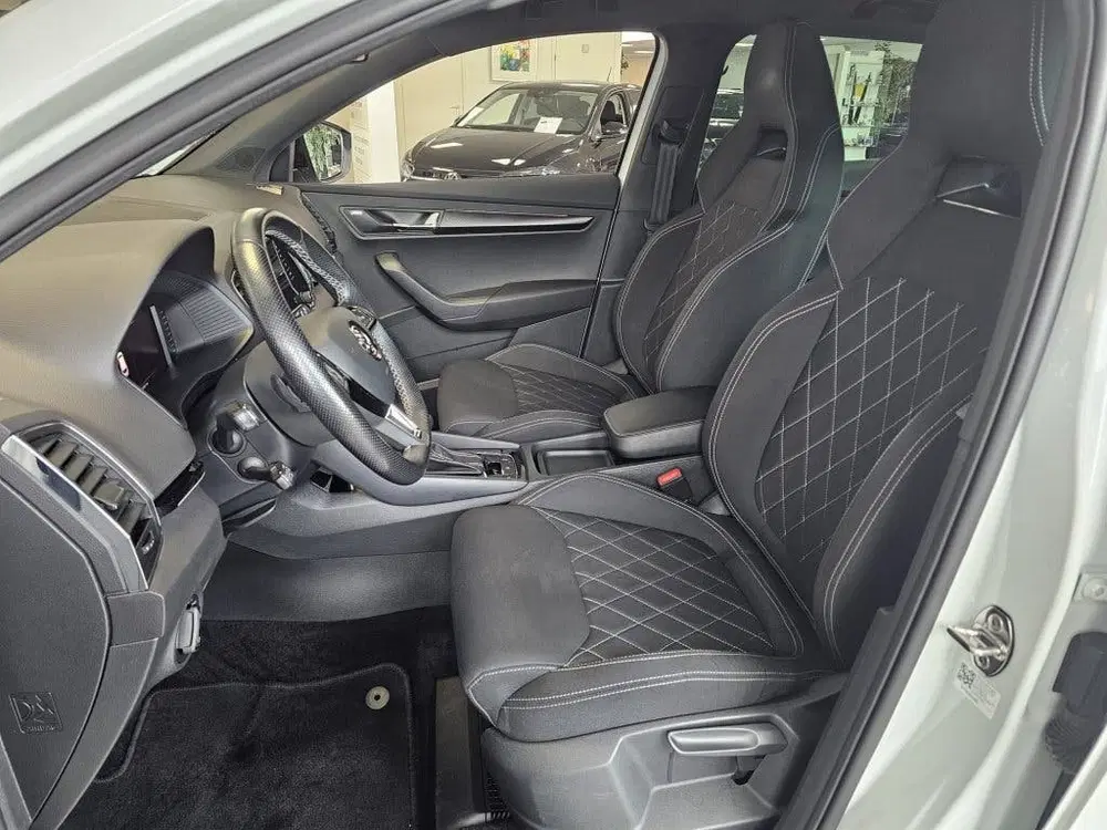 Skoda Karoq 1.5 TSI ACT Sportline Business uit 2020, foto 7