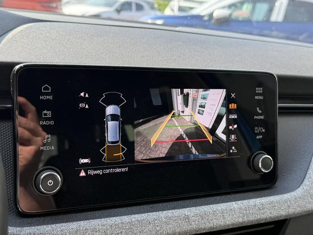 Skoda Kamiq 1.0 TSI Business Edition uit 2025, foto 11