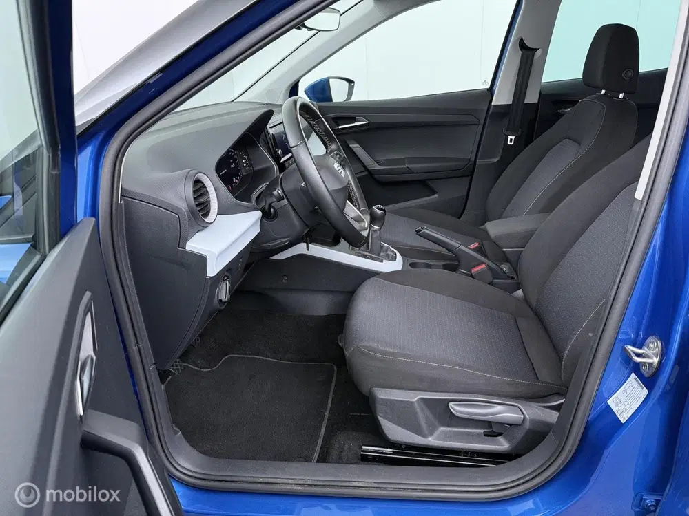SEAT Arona 1.0 TSI Style Business Connect uit 2023, foto 10