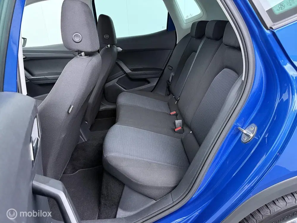 SEAT Arona 1.0 TSI Style Business Connect uit 2023, foto 9
